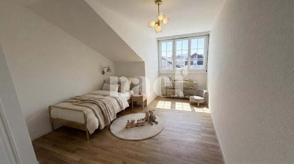 Spacieux duplex entièrement rénové de 6 pièces au 1er étage avec balcon 7