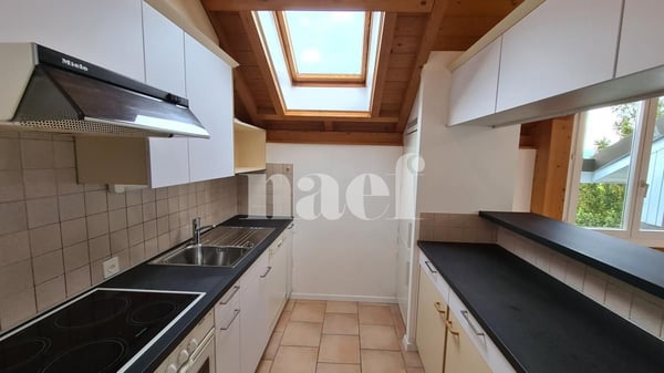 Bel appartement de 3,5 pièces au 2ème étage avec balcon 2