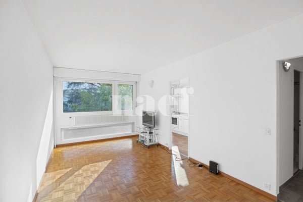 Agréable appartement de 2.5 pièces au 4 ème étage avec balcon 5
