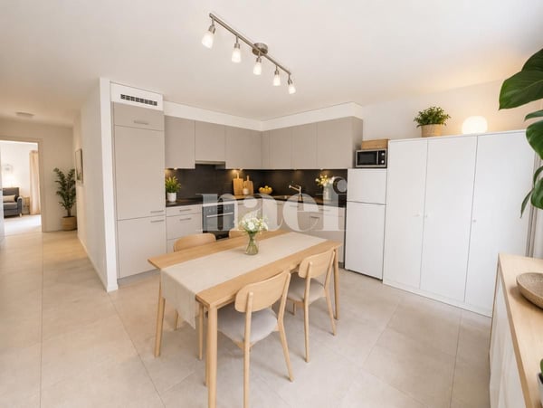 Bel appartement d'env. 20 m2 de 1.5 pièces au 1er étage avec balcon 2