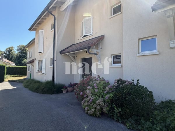 Belle villa contiguë de 6.5 pièces avec jardinet 13