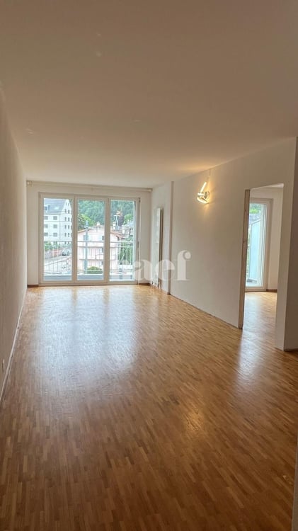 Bel appartement de 3 pièces au 2ème étage avec grand balcon 5