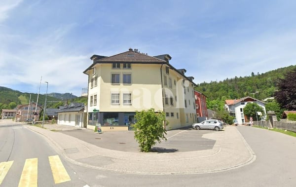 Bel appartement de 3 pièces au 2ème étage avec grand balcon 1