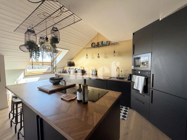 Spacieux duplex de 4.5 pièces d'environ 148 m² à Founex  Vue dégagée sur le lac et les montagnes 2