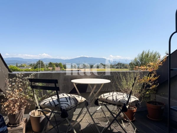 Spacieux duplex de 4.5 pièces d'environ 148 m² à Founex  Vue dégagée sur le lac et les montagnes 1
