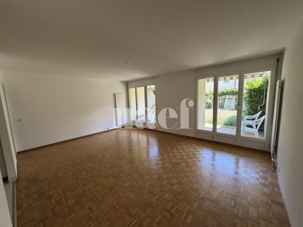 Appartement de 2.5 pièces au 1er étage avec terrasse et jardin 6