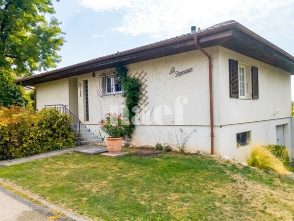 Maison individuelle de 4.5 pièces avec cheminée et jardin 2