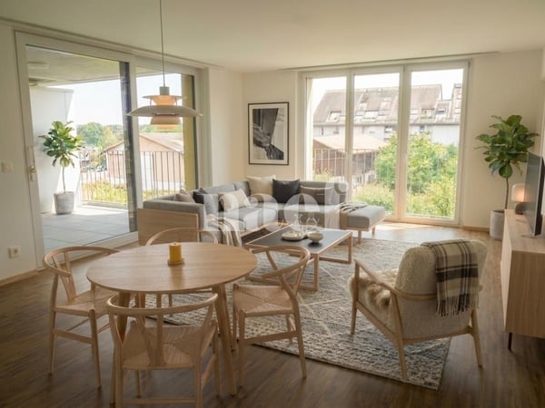 Bel appartement lumineux de 4.5 pièces au 3ème étage avec balcons 3