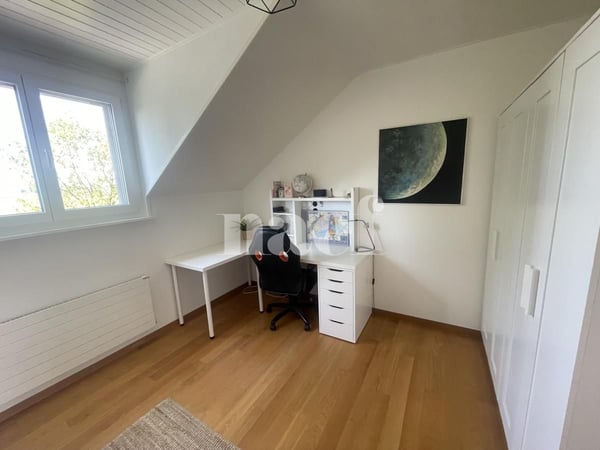 Belle villa individuelle entièrement rénovée de 5.5 pièces avec grand jardin 10