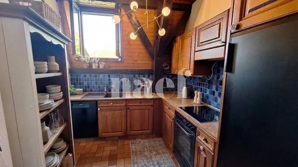 Appartement de 3 pièces au 3ème étage d'env. 96m2 avec balcon 4