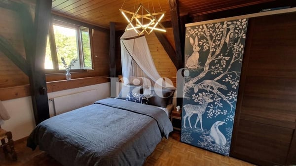 Appartement de 3 pièces au 3ème étage d'env. 96m2 avec balcon 5