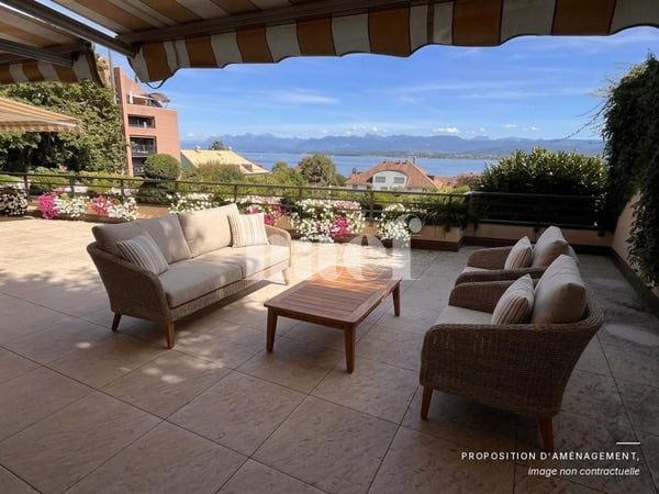 Au centre de Nyon avec vue sur le lac et le château - Appartement dexception de 3.5 pièces avec grande terrasse et vue sur le lac 2
