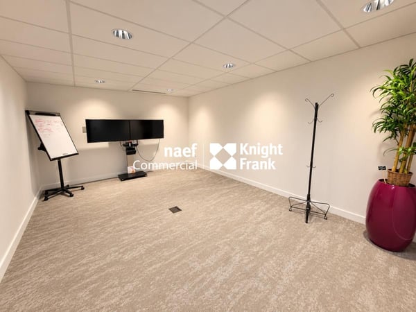 Thônex - Surface d'activité de 303 m² dans un immeuble récent 5