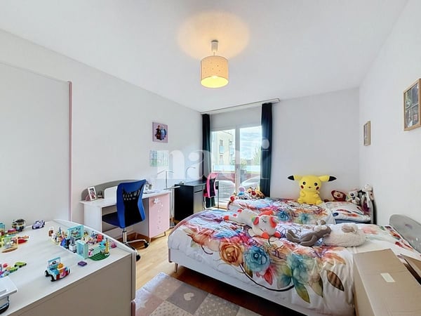 Spacieux logement dans résidence avec piscine 10