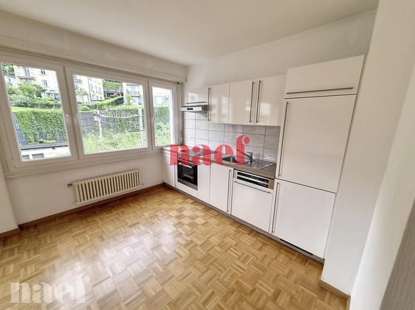Bel appartement de 2.5 pièces au 3ème étage 4