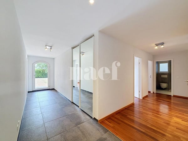 Magnifique villa familiale avec jardin, terrasses et garage double 6