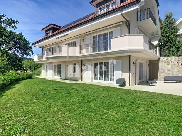Villa de 7.5 pièces avec vue imprenable sur le lac 1