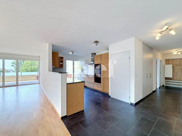 Spacieux logement dans résidence avec piscine 4