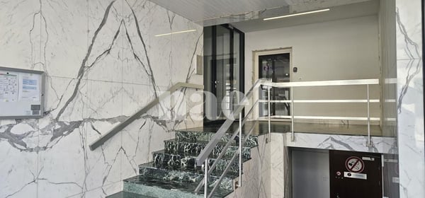Bureaux de 336 m2 à louer à Ouchy 2
