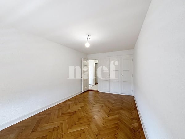 Appartement entièrement rénové avec cachet 10