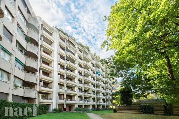 Appartement 6 pièces avec grand balcon ! 1
