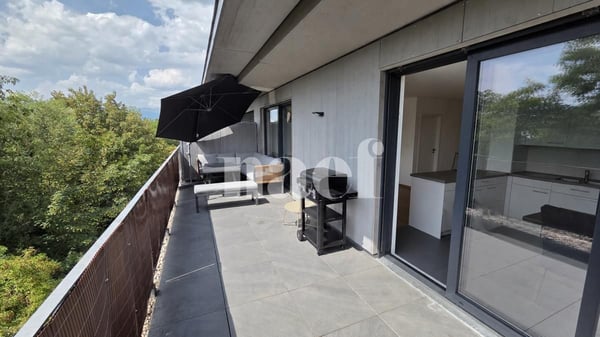 Appartement 2 pièces avec grande loggia ! 8