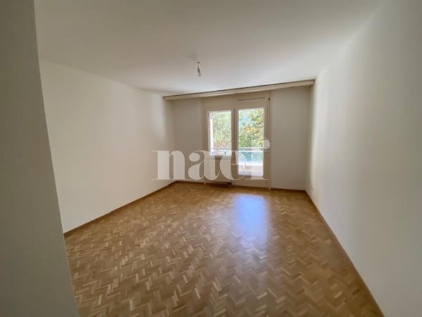 Appartement 3 pièces avec grand balcon à Carouge 7