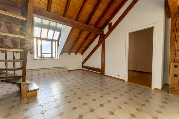 COUP DE COEUR ! EMPLACEMENT PARFAIT EN VILLE ! 5