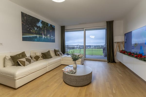 OPPORTUNITÉ ! EMPLACEMENT IDÉAL PROCHE DE TOUT! 1