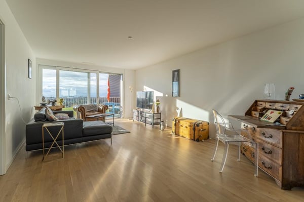 OPPORTUNITÉ ! EMPLACEMENT IDÉAL PROCHE DE TOUT! 2