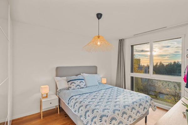 Charmant 1.5 pièces lumineux avec superbe vue ! 6