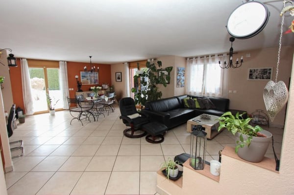 Superbe villa individuelle dans un cadre verdoyant. 2