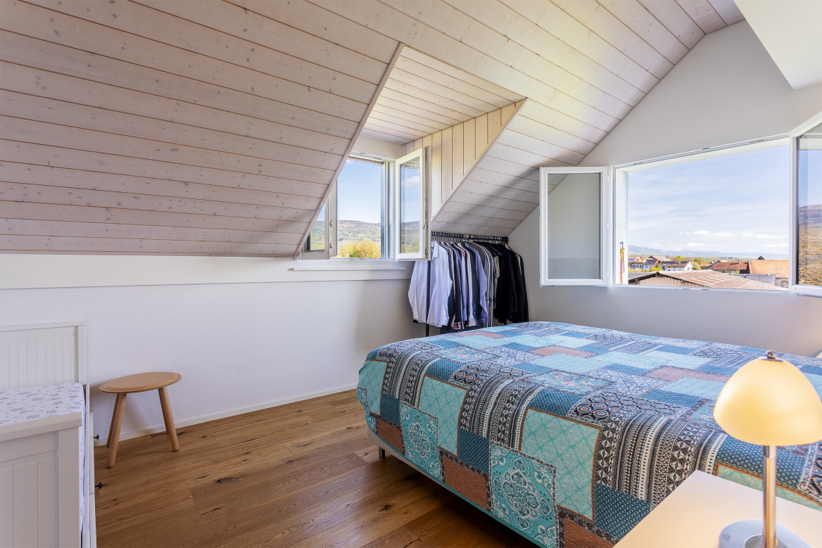 Immobilie in Cuarnens - ATTIQUE 6.5 PIECES AVEC MEZZANINE DE 270 M2 POUR FAMILLE - Bild 8