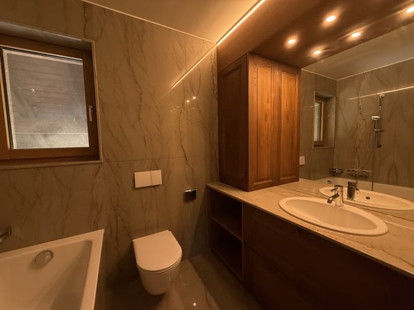 MAISON FAMILIALE RÉNOVÉE DE 210 M2 A LOUER DISPONIBLE IMMEDIATEMENT 9
