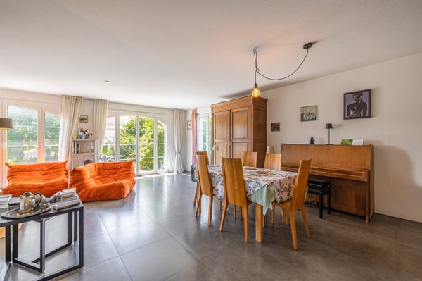 VILLA MITOYENNE 5,5 PIECES PARFAITEMENT SITUEE A CHAVORNAY ! 10