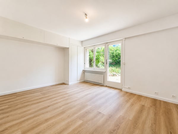 Studio refait à neuf à deux pas du lac et de la gare! 2
