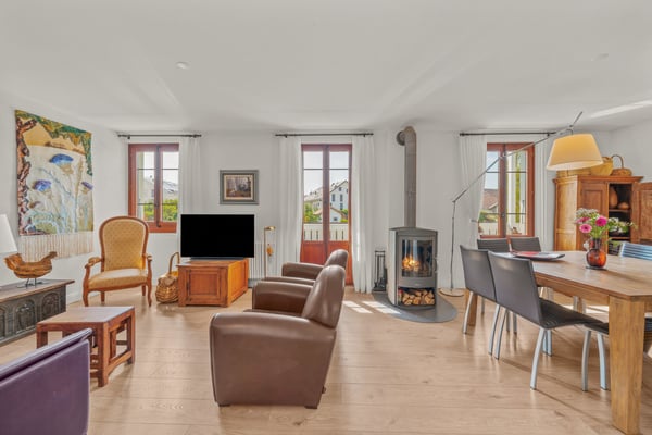 DUPLEX DE CHARME ET SON JARDIN PRIVATIF, À 5 MIN DE MORGES 3