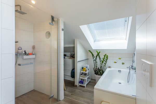MAISON MITOYENNE 4,5 PIÈCES AVEC JARDIN PRIVATIF, TERRASSE ET DISPONIBLE CHAUFFÉ ! 6