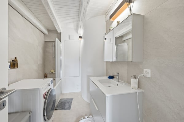 Triplex rénové dans une bâtisse de 1865, à 10 min de Morges 11