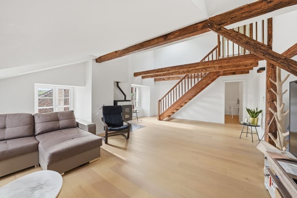 Triplex rénové dans une bâtisse de 1865, à 10 min de Morges 2