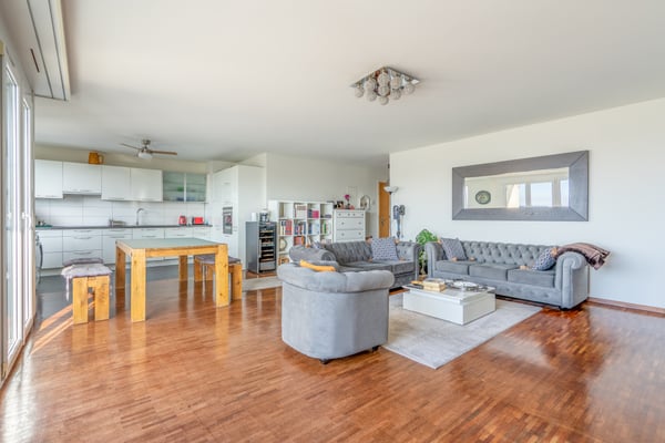 EXCLUSIVITÉ - ATTIQUE DE 5 PIÈCES AVEC VUE DÉGAGÉE 3