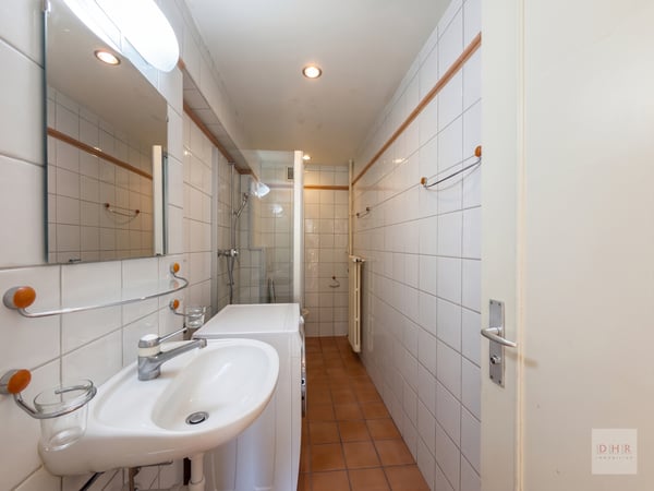 Appartement de 4.5 pièces avec balcon, quartier de Béthusy 8