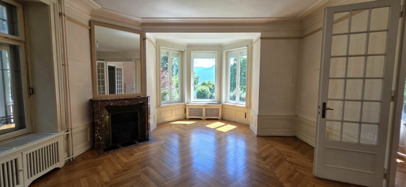 Appartement face au lac à rénover