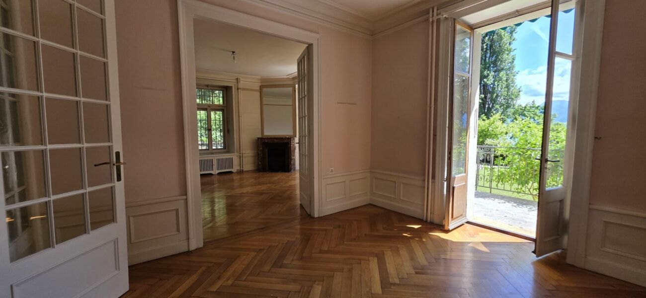 Appartement face au lac à rénover