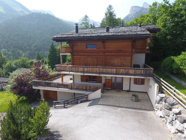 Chaleureux appartement de 2.5 pièces de standing avec grande terrasse à Ovronnaz/VS 15