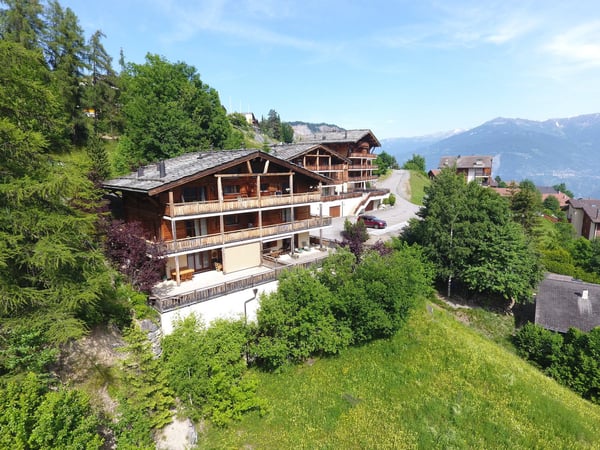 Chaleureux appartement de 2.5 pièces de standing avec grande terrasse à Ovronnaz/VS 13