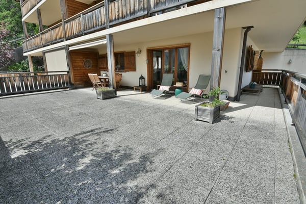 Chaleureux appartement de 2.5 pièces de standing avec grande terrasse à Ovronnaz/VS 11