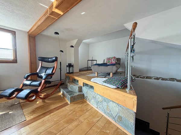 Appartement complètement atypique dans un chalet ancien à Ayent-Luc / Valais 4