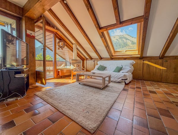 Charmant appartement de 3.5 pièces, cosy, lumineux, orienté plein sud à Ovronnaz