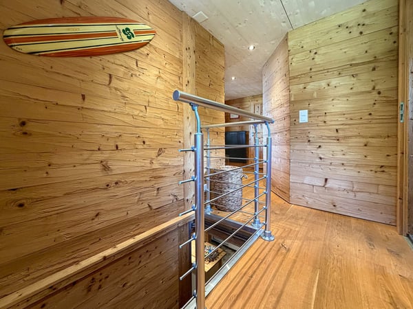 Chalet magnifiquement rénové sur une très belle parcelle plate à Ovronnaz/VS 7